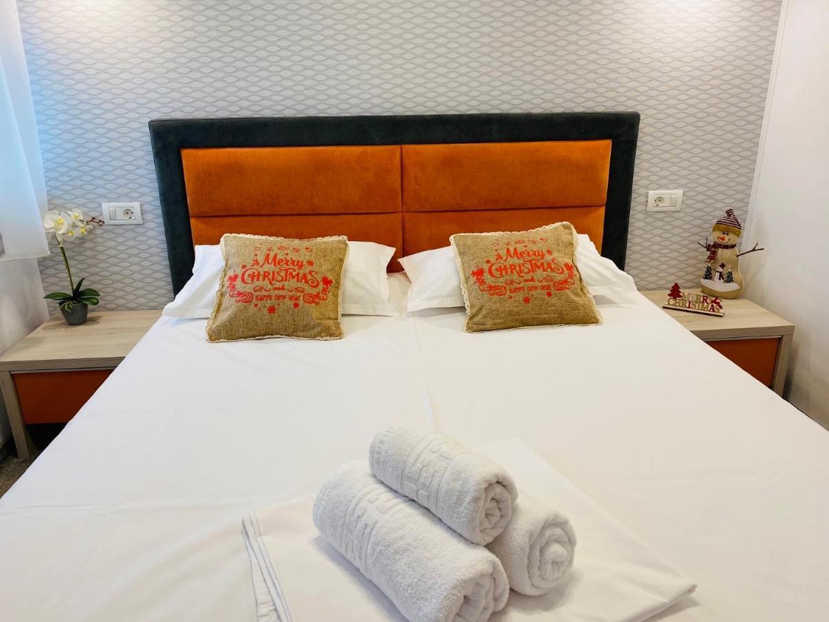 شقة Orange House كونستانتا المظهر الخارجي الصورة
