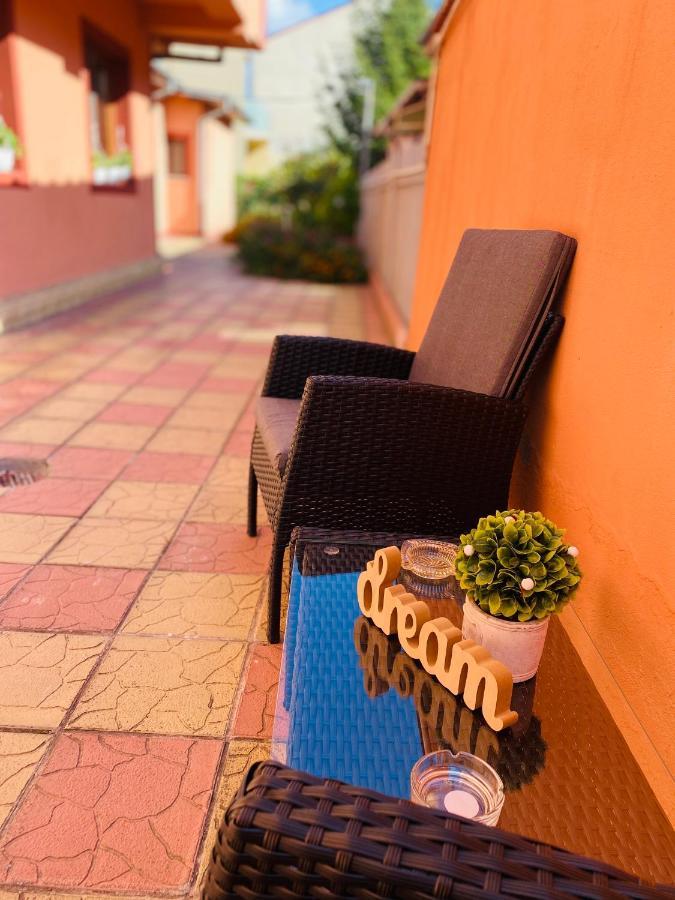شقة Orange House كونستانتا المظهر الخارجي الصورة