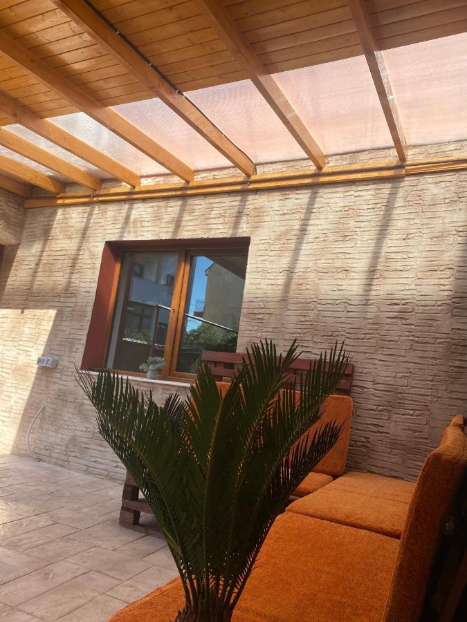 شقة Orange House كونستانتا المظهر الخارجي الصورة