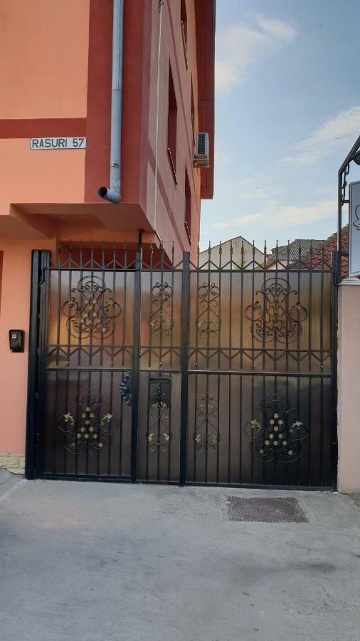 شقة Orange House كونستانتا المظهر الخارجي الصورة